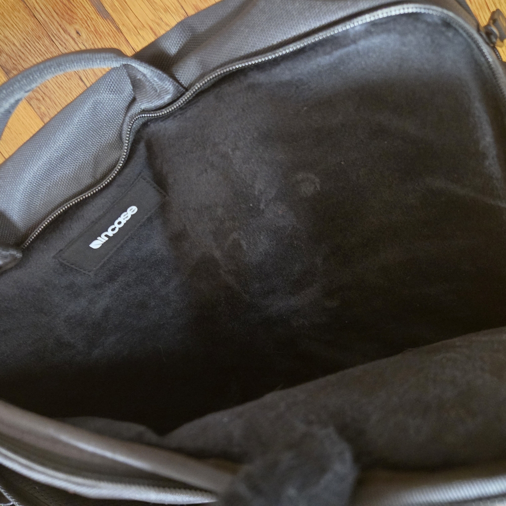 Incase Two-Way Convertible Brief - Picture 9 of 10